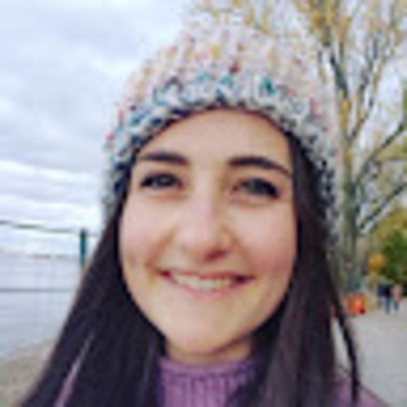 Meet your Posher, Elyse - Picture 1 of 1